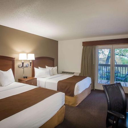 AmericInn by Wyndham Baudette Eksteriør bilde